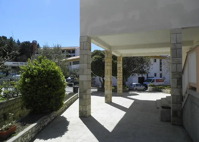 Pipo Pensionat Banjol